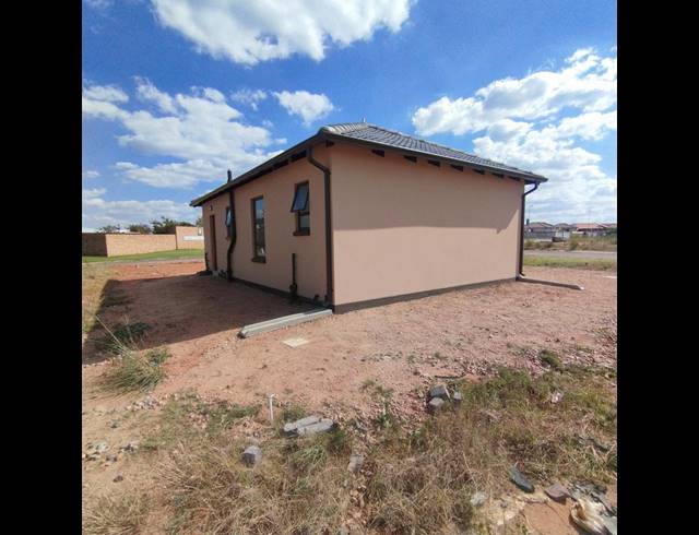 3 BEDROOM HOUSE FOR SALE IN CRYSTAL PARK